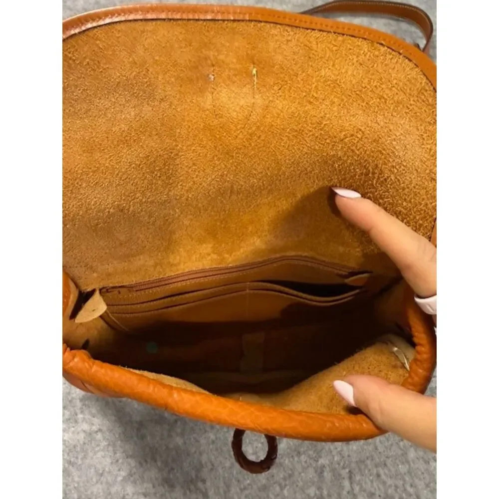 Vintage Dooney & Bourke All Weather Leather British Tan Saddle Crossbody Bag USA